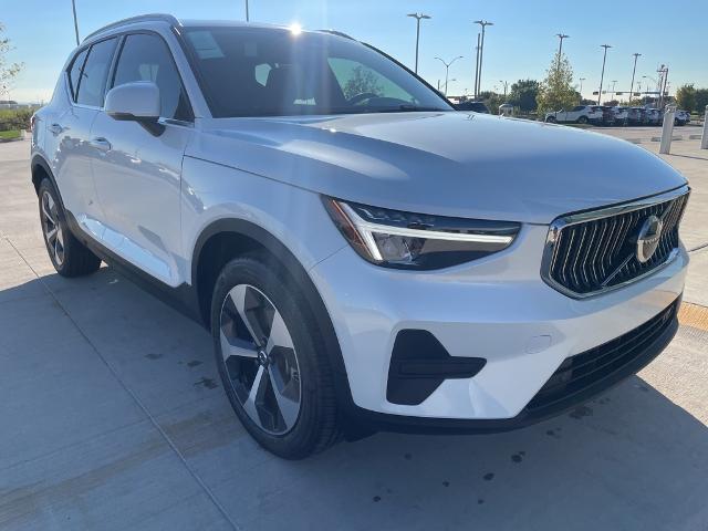 2025 Volvo XC40 Vehicle Photo in Grapevine, TX 76051