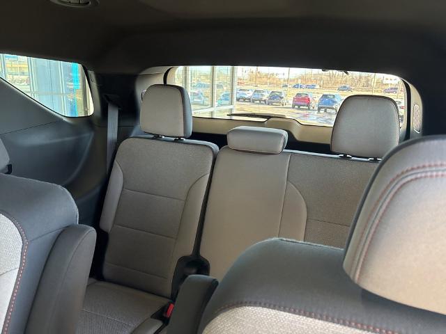 2025 Chevrolet Traverse Vehicle Photo in MANHATTAN, KS 66502-5036