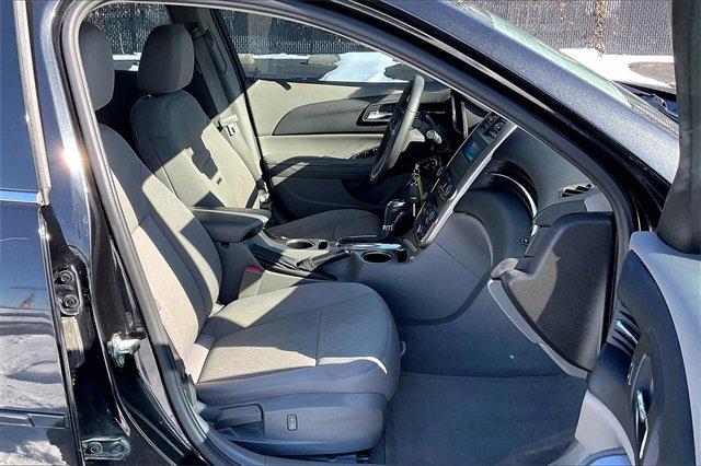 2015 Chevrolet Malibu Vehicle Photo in INDEPENDENCE, MO 64055-1314