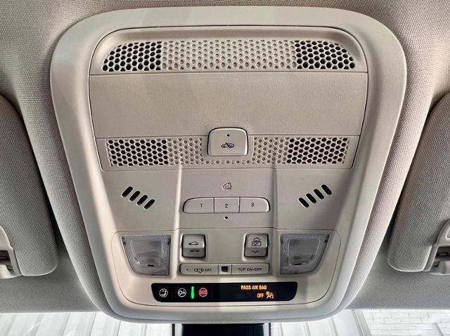 2025 Cadillac XT6 Vehicle Photo in EFFINGHAM, IL 62401-2832