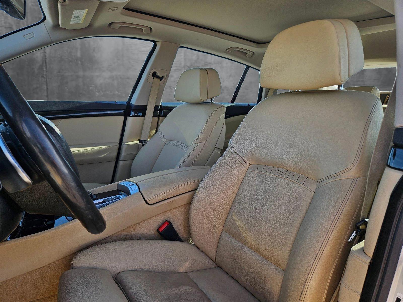 2016 BMW 550i xDrive Gran Turismo Vehicle Photo in Austin, TX 78728