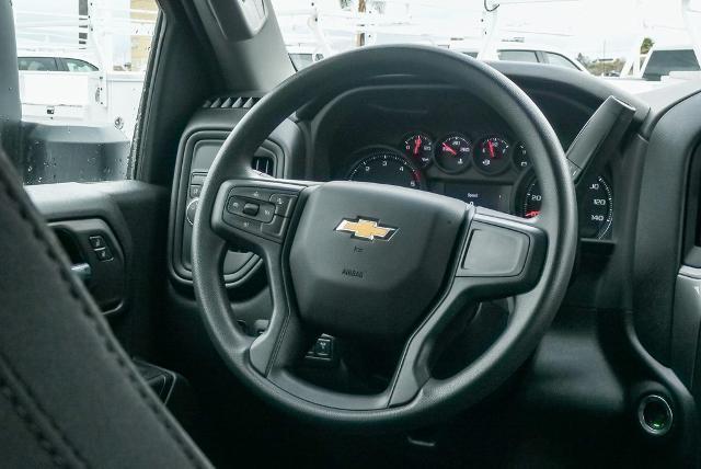 2025 Chevrolet Silverado 3500 HD CC Vehicle Photo in VENTURA, CA 93003-8585