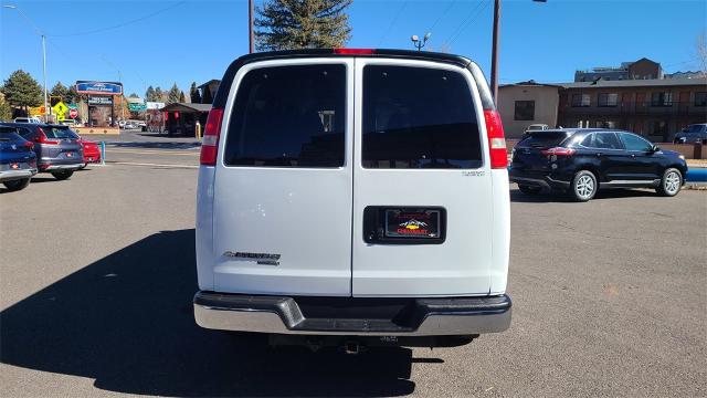 2016 Chevrolet Express Passenger 3500 Vehicle Photo in FLAGSTAFF, AZ 86001-6214
