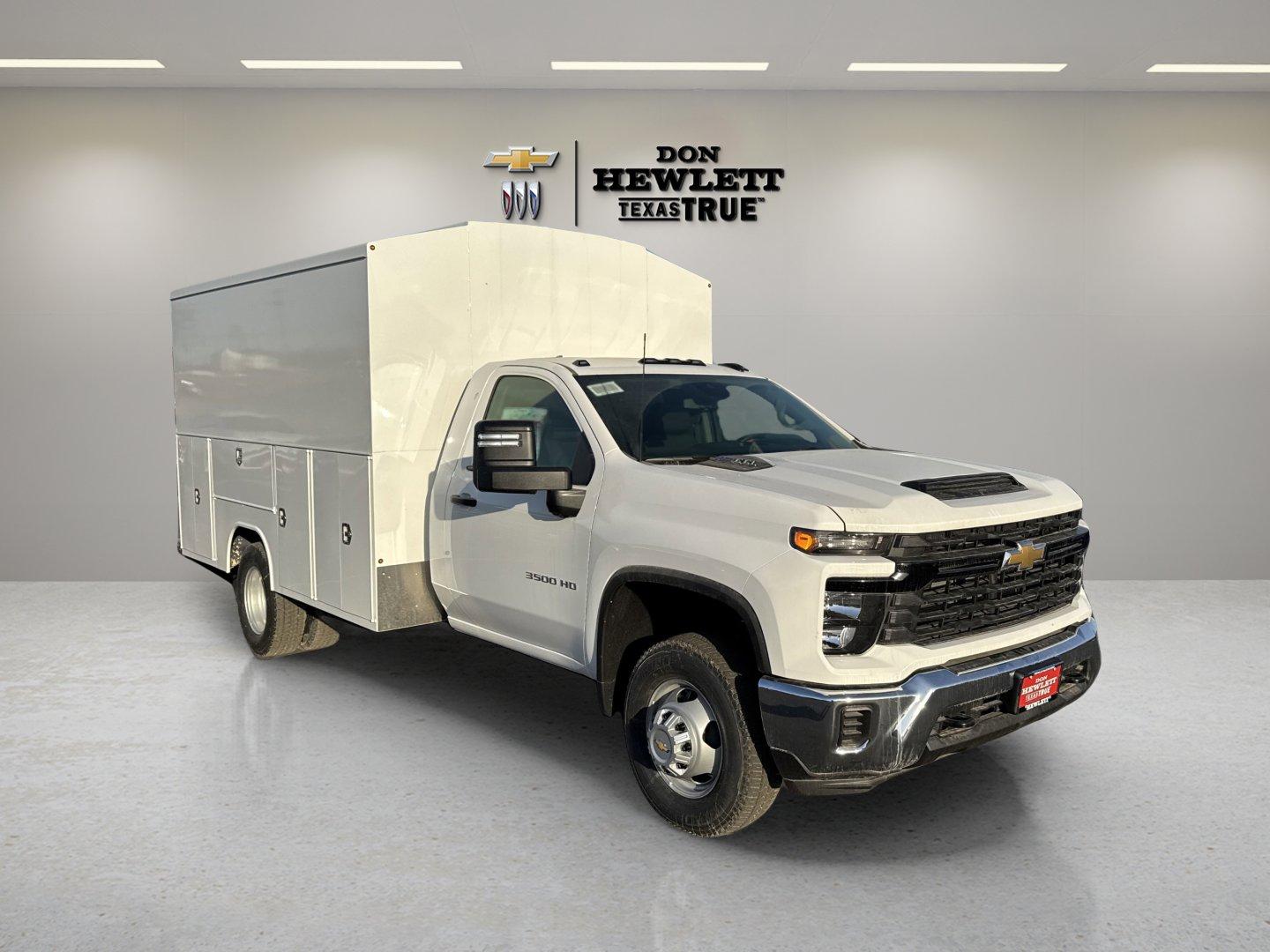 2025 Chevrolet Silverado 3500 HD Chassis Cab Vehicle Photo in GEORGETOWN, TX 78626-7508