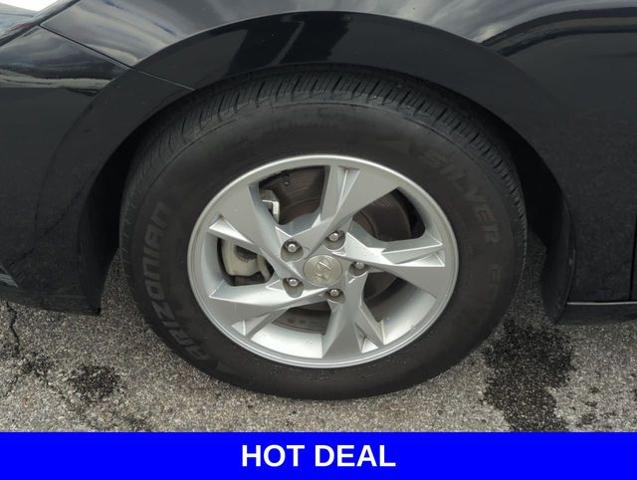 2021 Hyundai ELANTRA Vehicle Photo in Merrillville, IN 46410