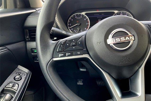 2024 Nissan Sentra Vehicle Photo in TOPEKA, KS 66609-0000