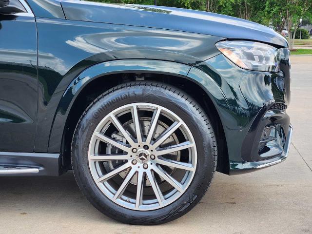 2025 Mercedes-Benz GLS Vehicle Photo in HOUSTON, TX 77079