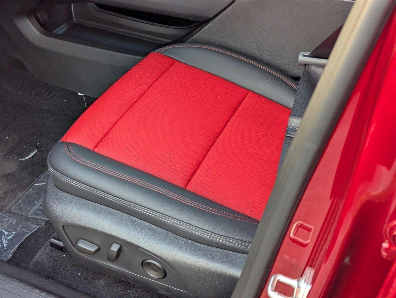 2025 Chevrolet Equinox EV Vehicle Photo in GREENACRES, FL 33463-3207