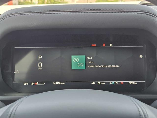 2024 Defender Vehicle Photo in AUSTIN, TX 78717