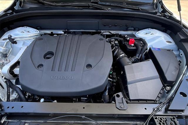 2025 Volvo XC60 Vehicle Photo in Houston, TX 77007