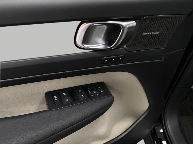 2025 Volvo XC40 Vehicle Photo in Appleton, WI 54913