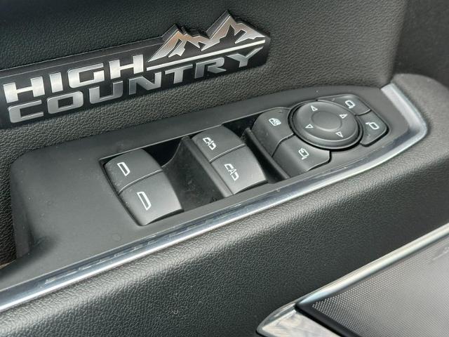 2023 Chevrolet Silverado 1500 Vehicle Photo in COLUMBIA, MO 65203-3903