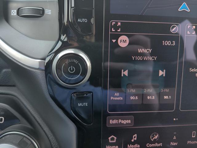 2025 Ram 1500 Vehicle Photo in Green Bay, WI 54304