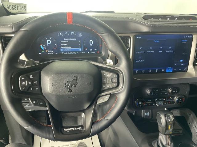 2024 Ford Bronco Vehicle Photo in GILBERT, AZ 85297-0402
