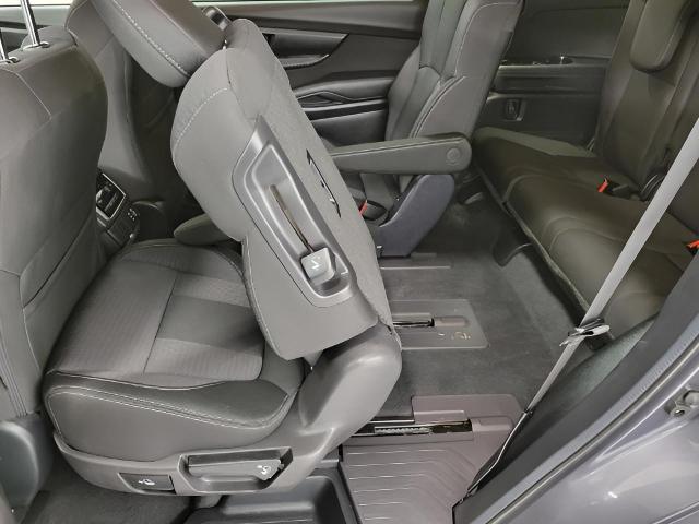 2024 Subaru Ascent Vehicle Photo in Green Bay, WI 54304