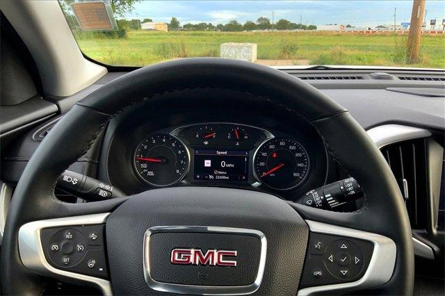 2024 GMC Terrain Vehicle Photo in TOPEKA, KS 66609-0000