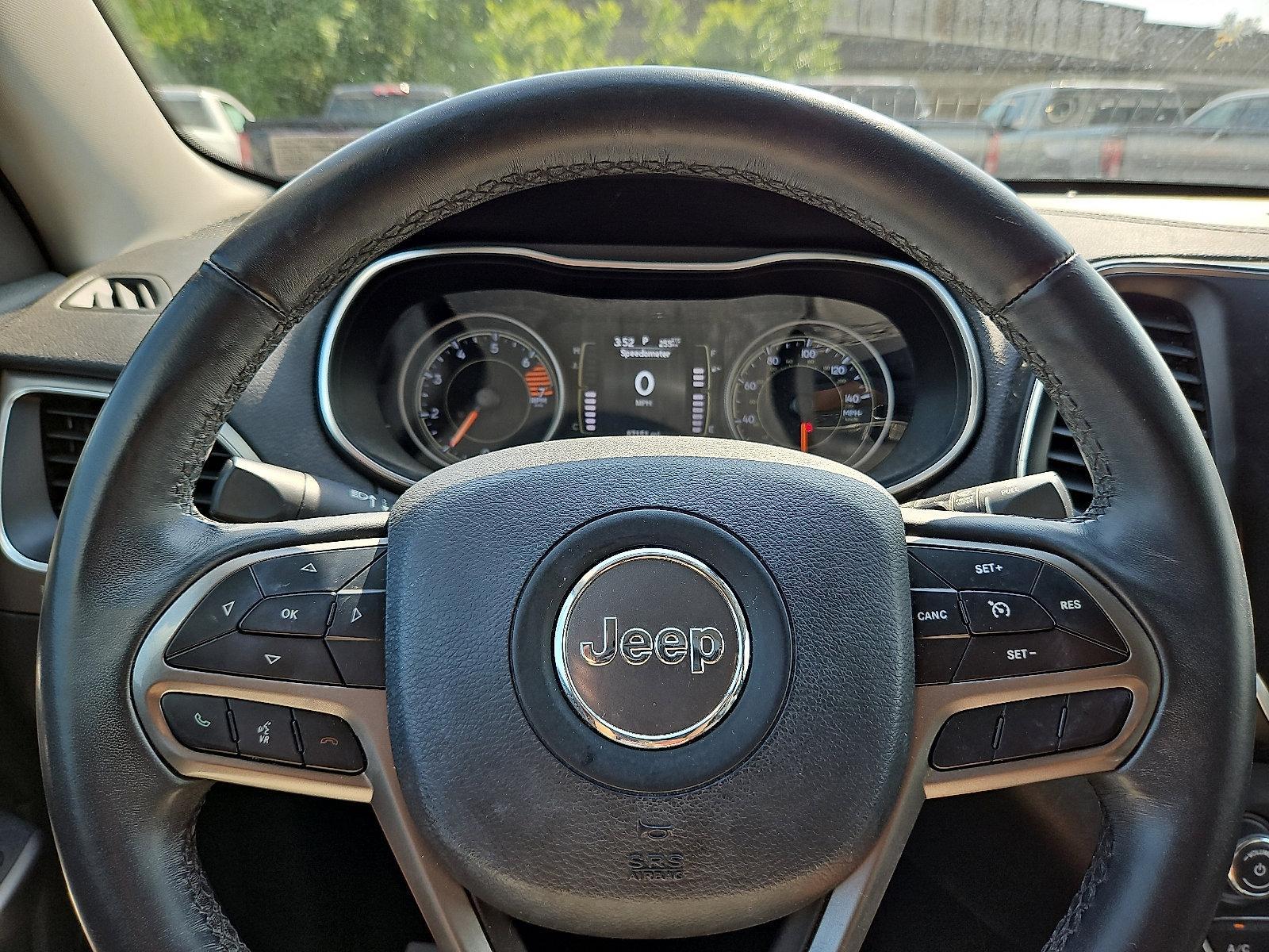 2019 Jeep Cherokee Vehicle Photo in Trevose, PA 19053