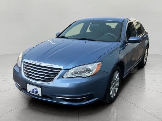 2011 Chrysler 200 Vehicle Photo in GREEN BAY, WI 54303-3330