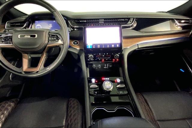 2023 Jeep Grand Cherokee Vehicle Photo in Kansas City, MO 64114