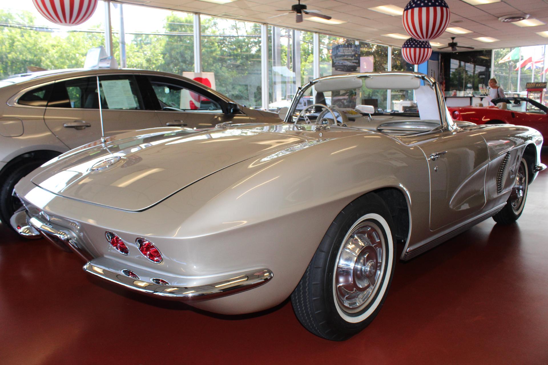 1962 Chevrolet CORVETTE Vehicle Photo in NORTHAMPTON, MA 01060-1120