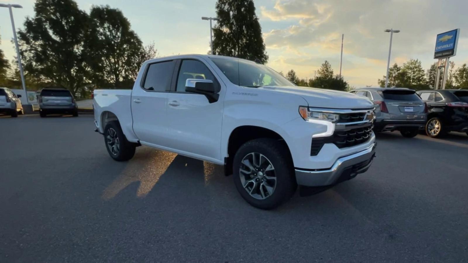 2024 Chevrolet Silverado 1500 Vehicle Photo in BENTONVILLE, AR 72712-4322