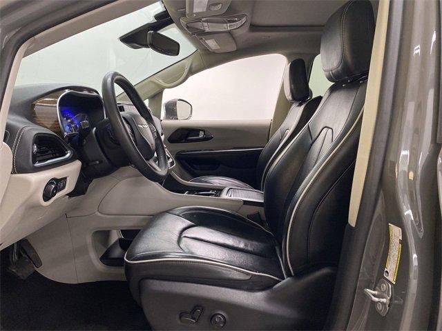 2022 Chrysler Pacifica Vehicle Photo in PORTLAND, OR 97225-3518