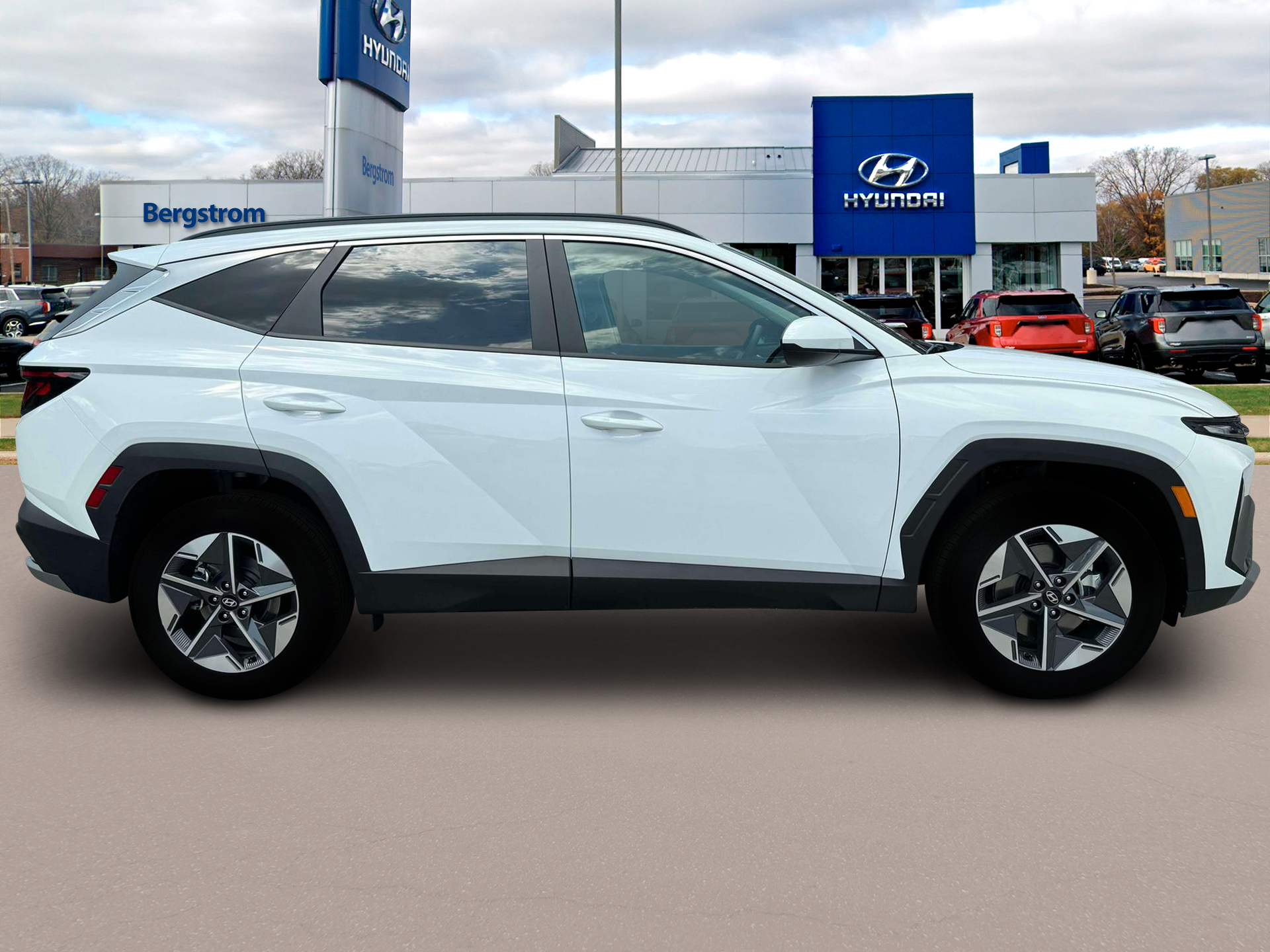 2025 Hyundai TUCSON Vehicle Photo in Green Bay, WI 54304