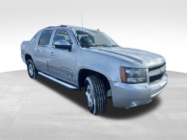 2013 Chevrolet Avalanche Vehicle Photo in MEDINA, OH 44256-9631