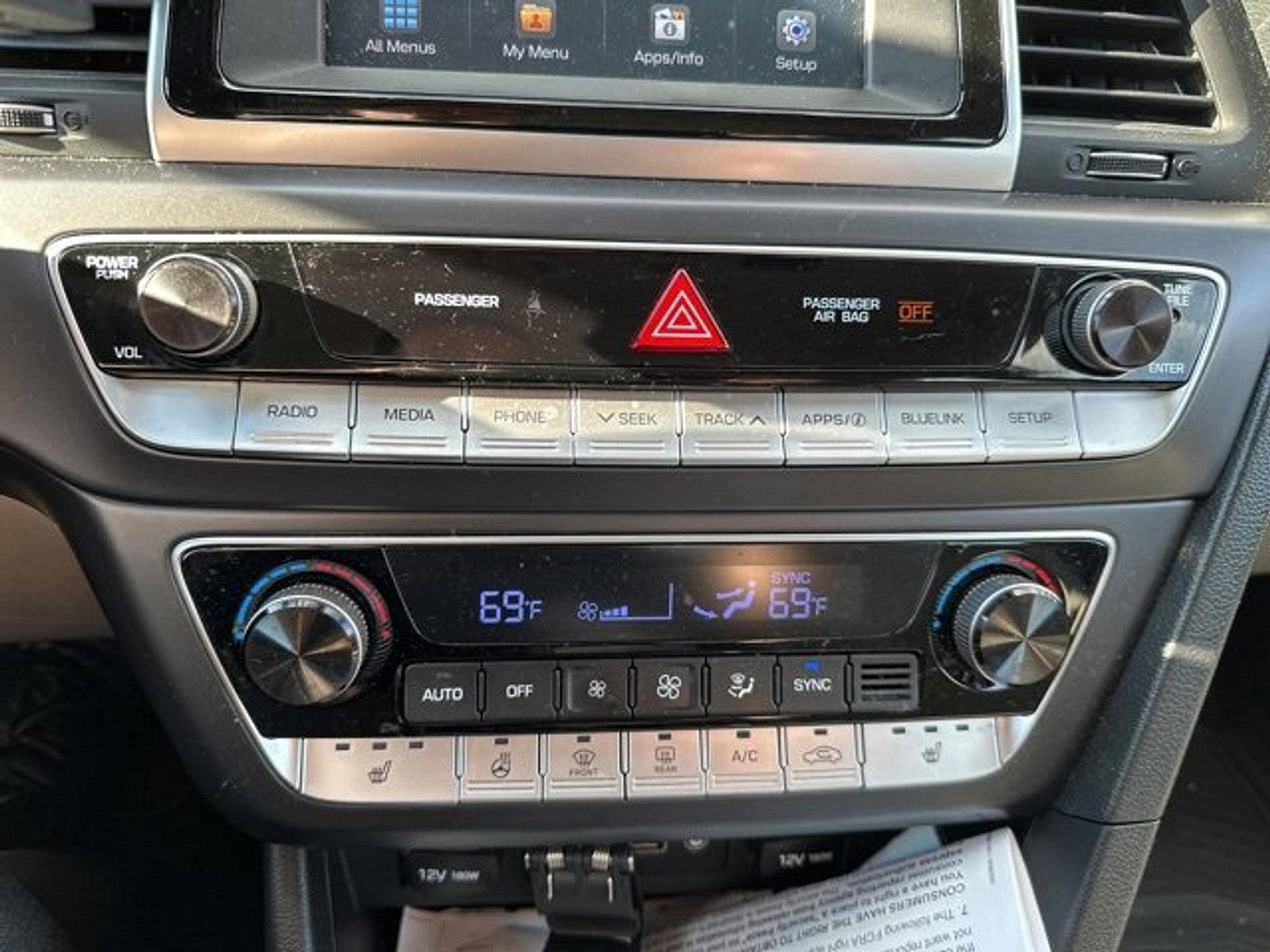 2019 Hyundai SONATA Vehicle Photo in Willow Grove, PA 19090