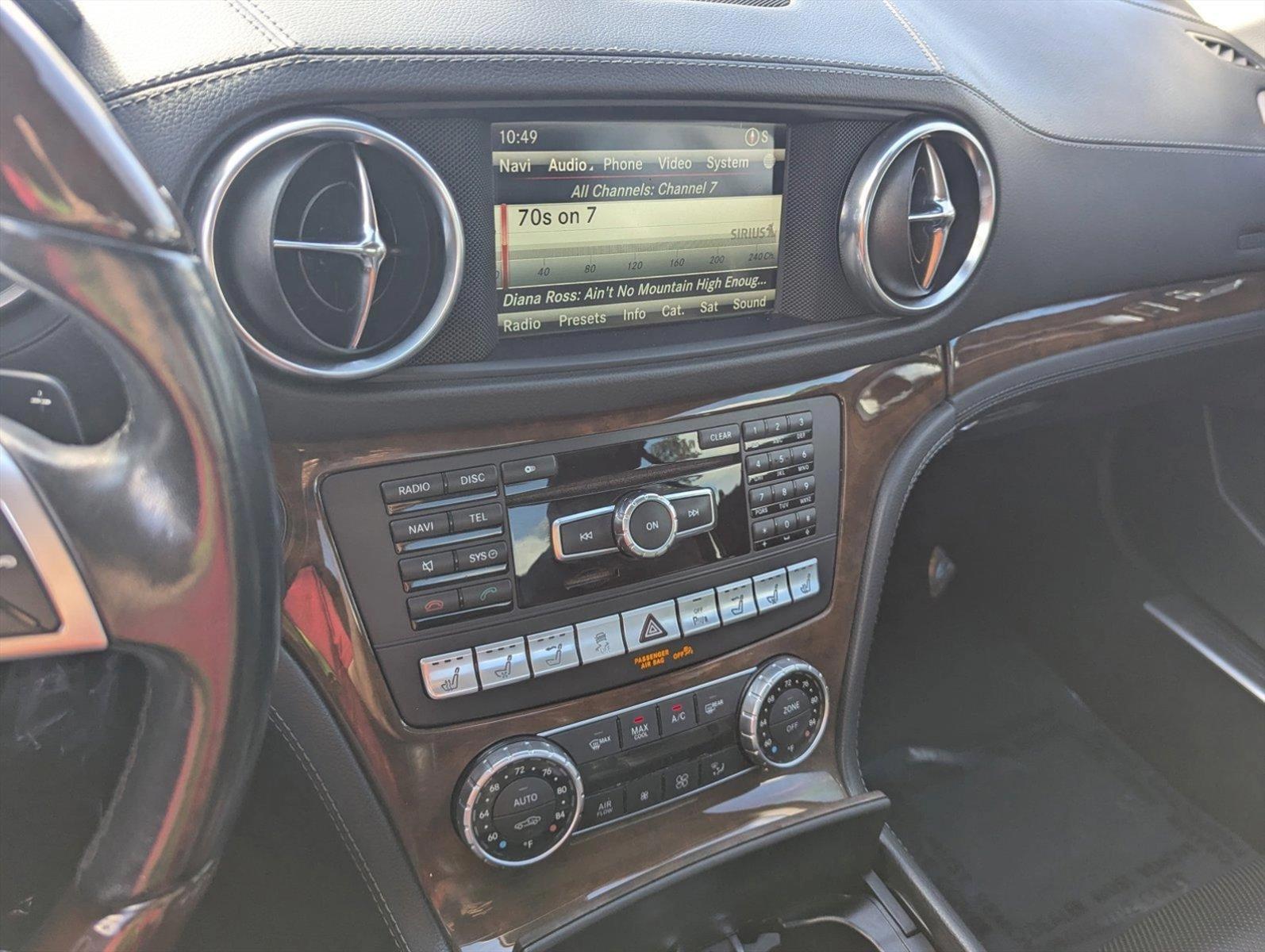 2014 Mercedes-Benz SL-Class Vehicle Photo in Delray Beach, FL 33444