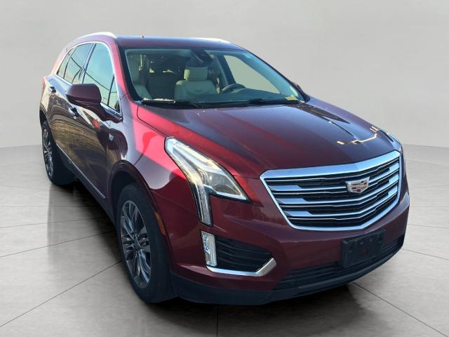 2017 Cadillac XT5 Vehicle Photo in GREEN BAY, WI 54303-3330