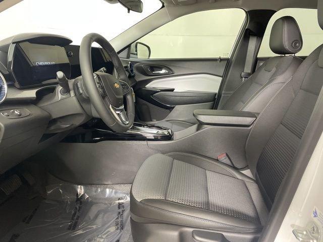 2025 Chevrolet Trax Vehicle Photo in PHOENIX, AZ 85014-3381