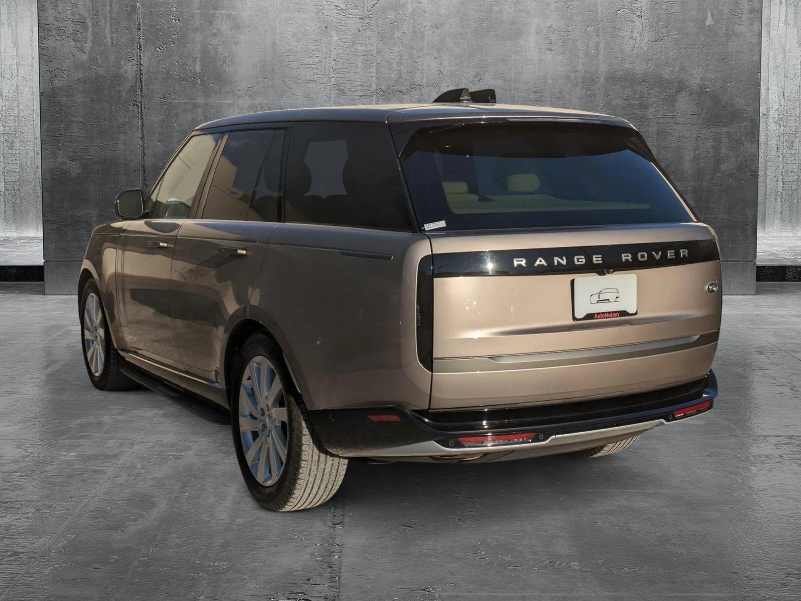 2023 Land Rover Range Rover Vehicle Photo in Bethesda, MD 20852