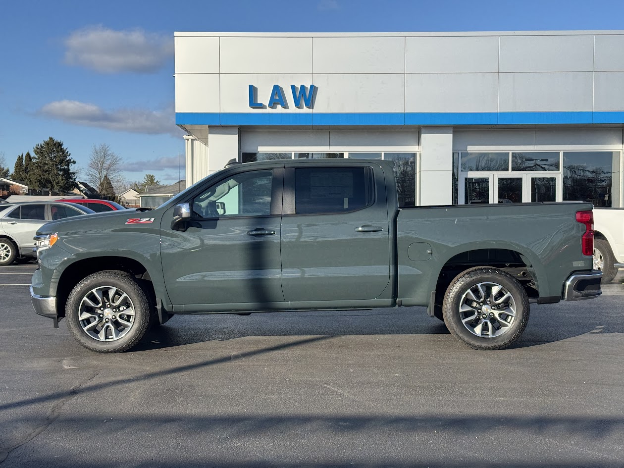 2025 Chevrolet Silverado 1500 Vehicle Photo in BOONVILLE, IN 47601-9633