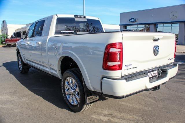 2022 Ram 3500 Vehicle Photo in MILES CITY, MT 59301-5791