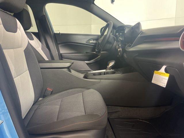2025 Chevrolet Trax Vehicle Photo in PHOENIX, AZ 85014-3381