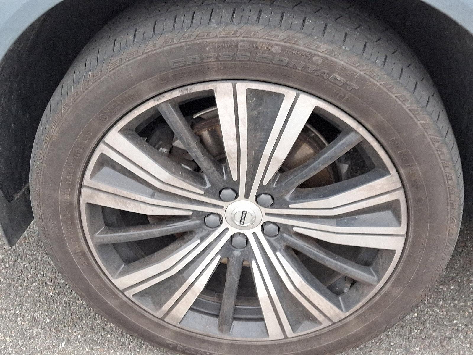 2022 Volvo XC60 Vehicle Photo in Trevose, PA 19053