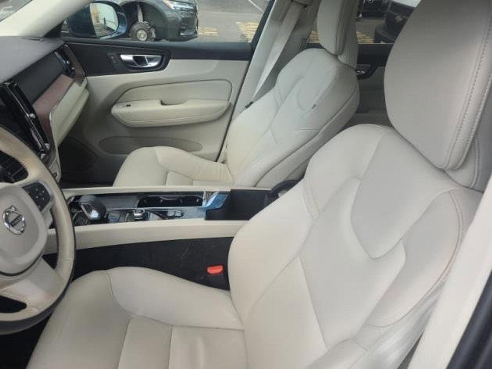 2022 Volvo XC60 Vehicle Photo in Trevose, PA 19053