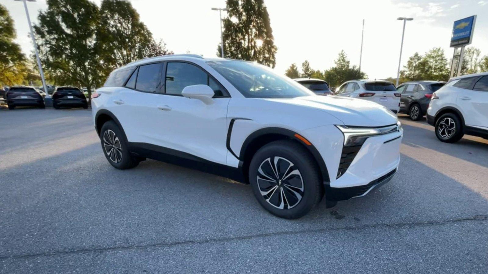 2025 Chevrolet Blazer EV Vehicle Photo in BENTONVILLE, AR 72712-4322