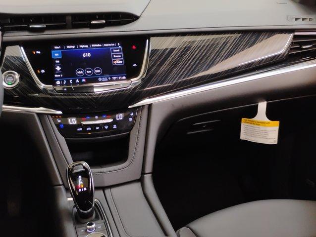 2024 Cadillac XT6 Vehicle Photo in PINEVILLE, NC 28134-8495
