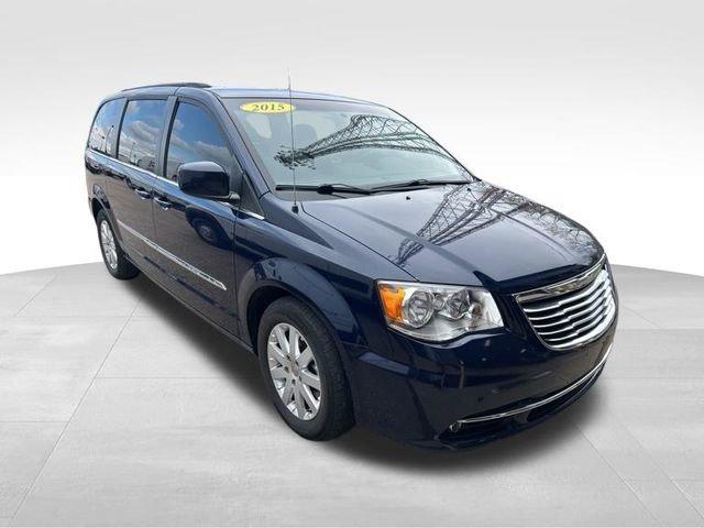 2015 Chrysler Town & Country Vehicle Photo in MEDINA, OH 44256-9631