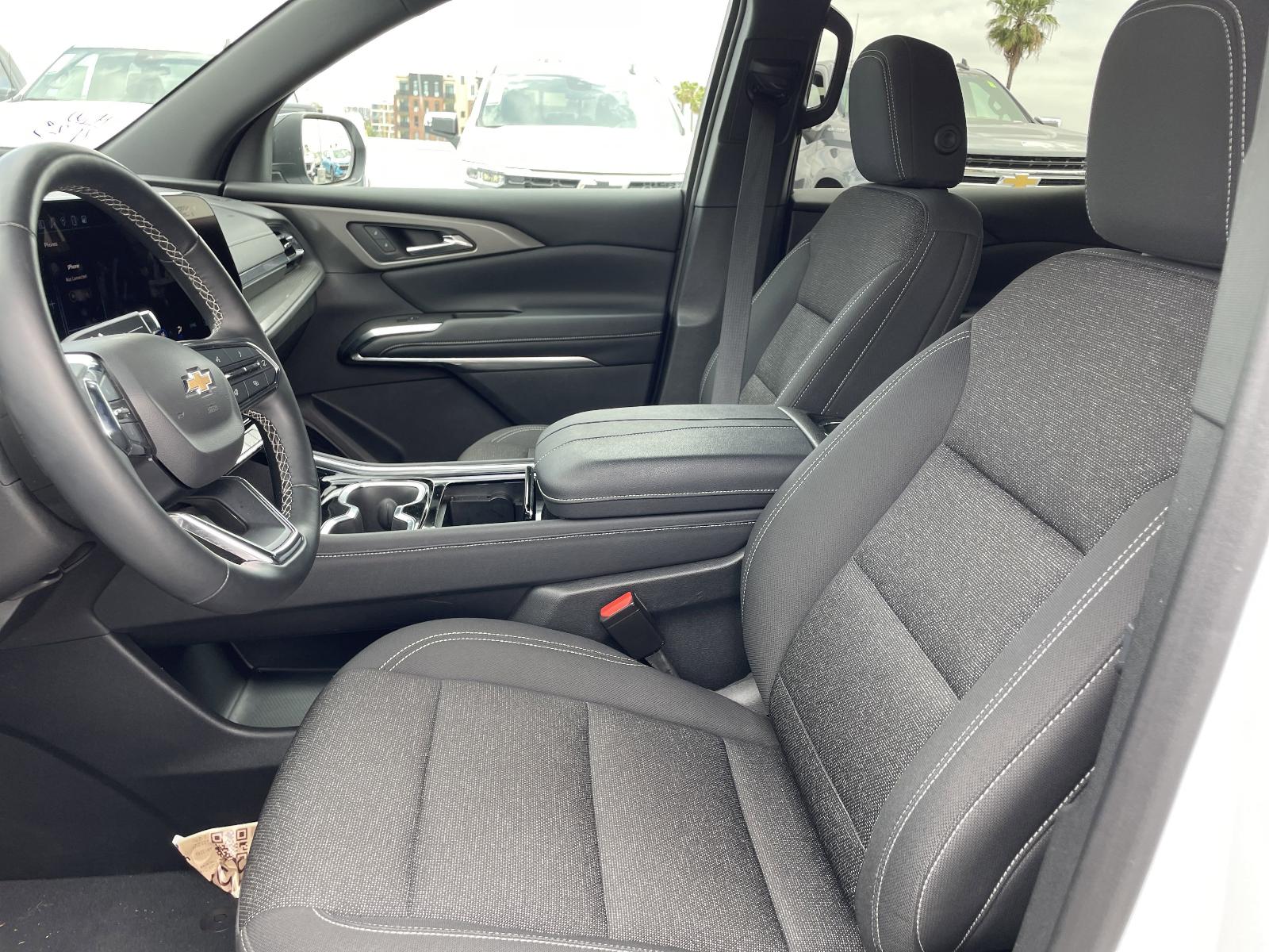 2024 Chevrolet Traverse Vehicle Photo in LOS ANGELES, CA 90007-3794