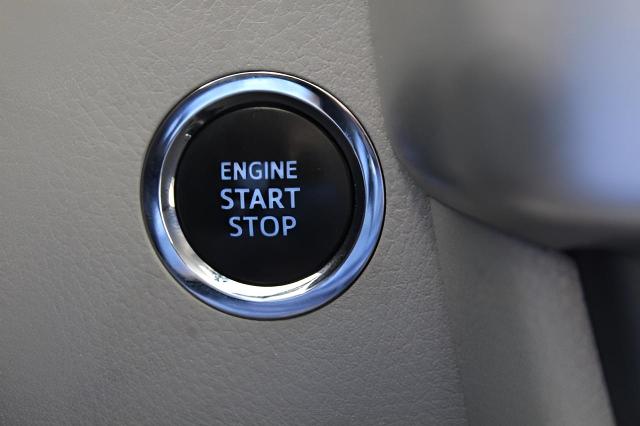 2016 Toyota Highlander Vehicle Photo in Green Bay, WI 54304