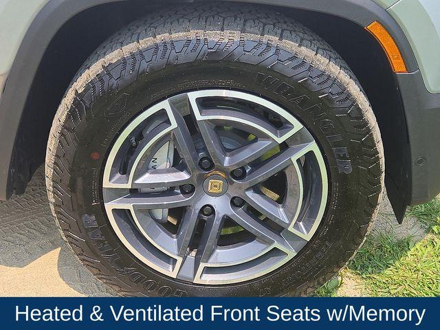 2025 Rivian R1T Vehicle Photo in WATERTOWN, CT 06795-3318