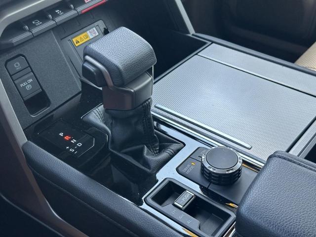 2023 Toyota Sequoia Vehicle Photo in COLUMBIA, MO 65203-3903