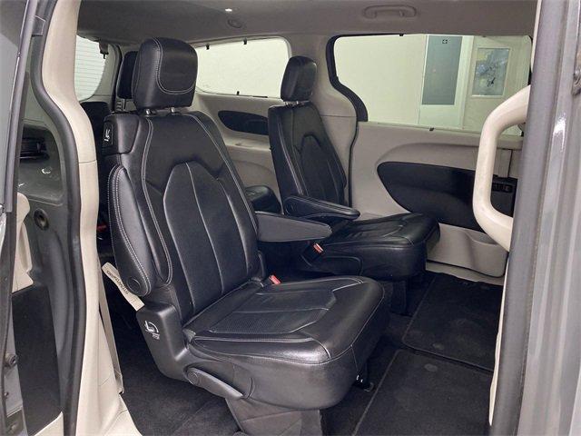 2022 Chrysler Pacifica Vehicle Photo in PORTLAND, OR 97225-3518