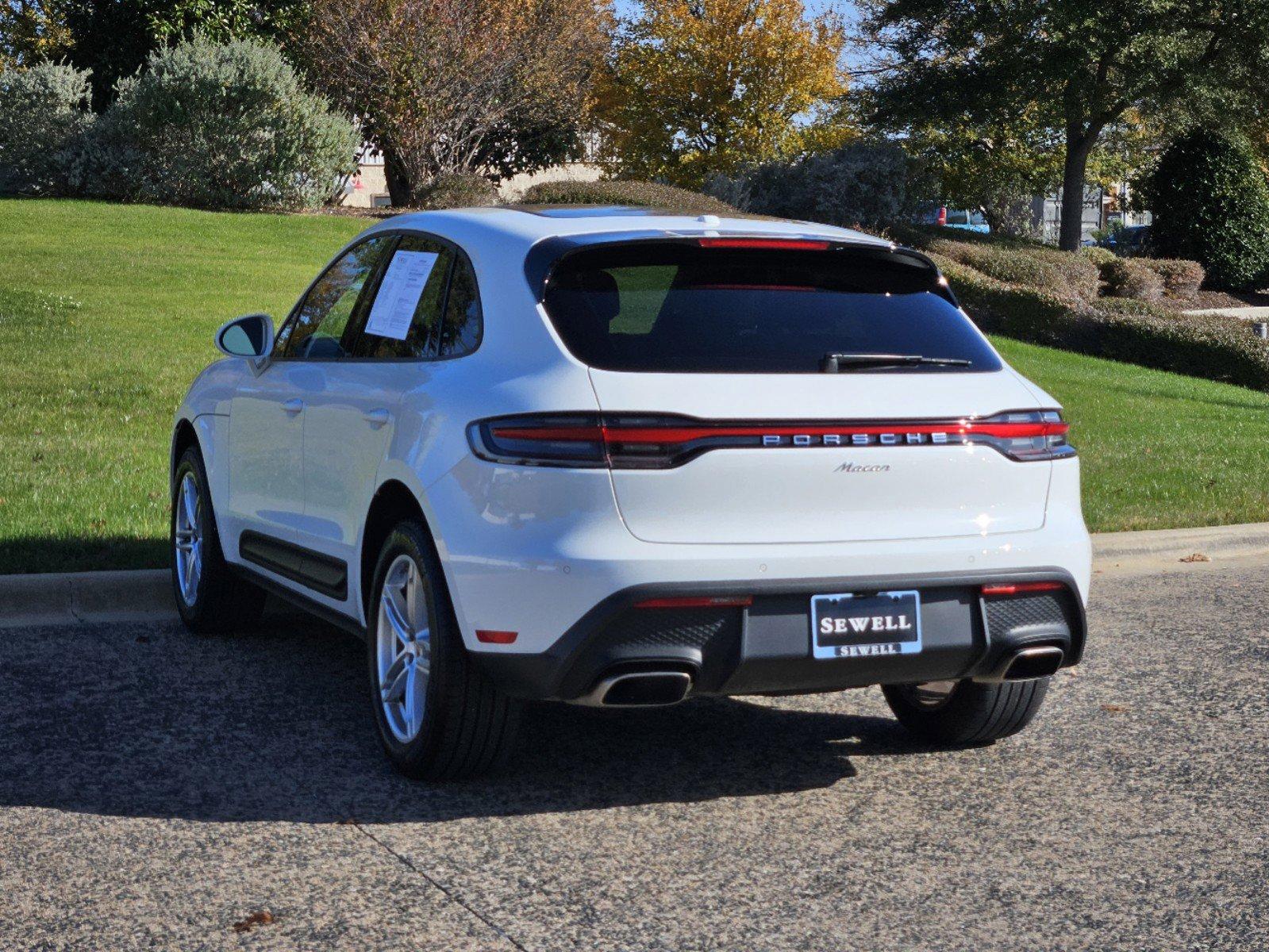 2023 Porsche Macan Vehicle Photo in FORT WORTH, TX 76132