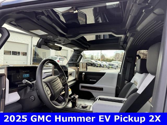 2025 GMC HUMMER EV Pickup Vehicle Photo in CHICOPEE, MA 01020-5001