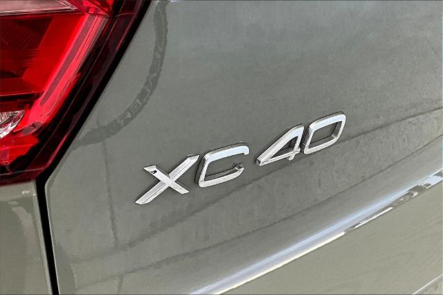 2024 Volvo XC40 Vehicle Photo in Grapevine, TX 76051