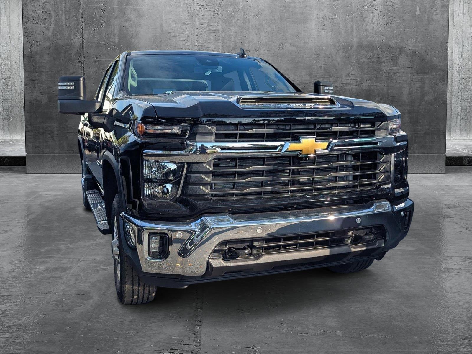 2025 Chevrolet Silverado 2500 HD Vehicle Photo in GREENACRES, FL 33463-3207